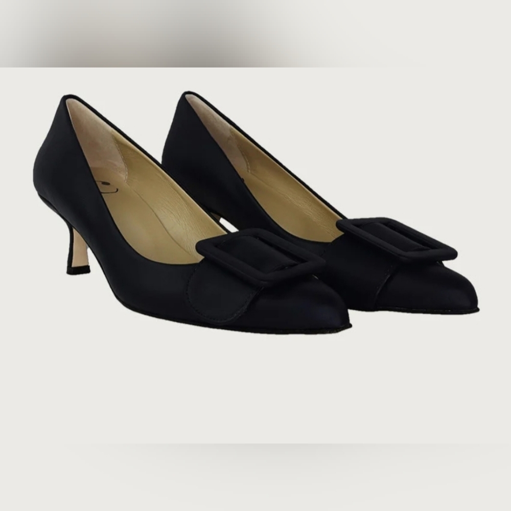ANDREA CARRANO MILK BLACK LEATHER PUMPS